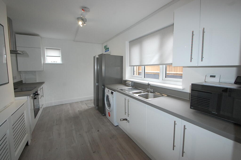 1 bed House Share for rent in Stretton. From Nicholas Humphreys - Burton-on-Trent 1 bed House Share for rent in Stretton. From Nicholas Humphreys - Burton-on-Trent