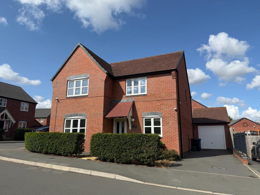 4 bed Detached for rent in Burton upon Trent. From Nicholas Humphreys - Burton-on-Trent 4 bed Detached for rent in Burton upon Trent. From Nicholas Humphreys - Burton-on-Trent