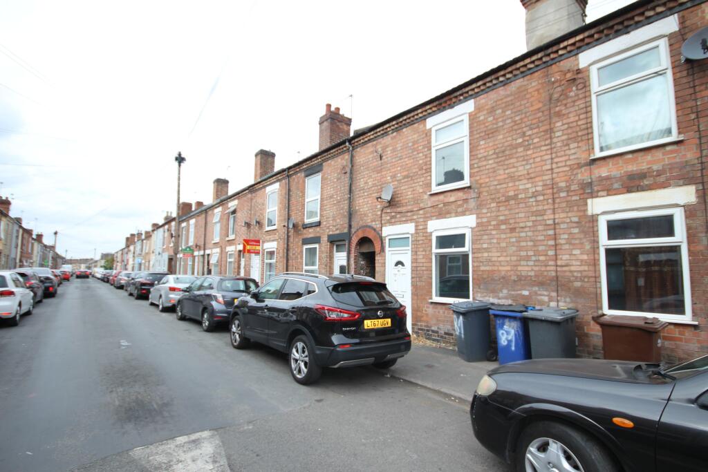 3 bed Mid Terraced House for rent in Burton upon Trent. From Nicholas Humphreys - Burton-on-Trent 3 bed Mid Terraced House for rent in Burton upon Trent. From Nicholas Humphreys - Burton-on-Trent