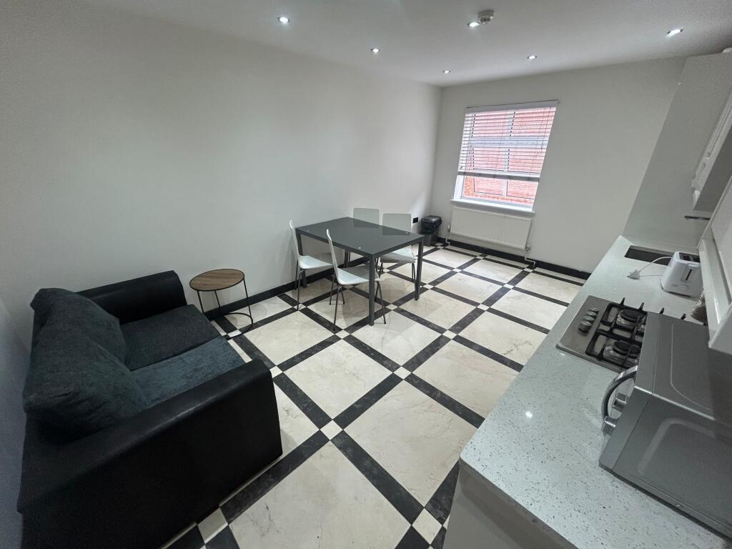 2 bed 1st Floor Flat for rent in Burton upon Trent. From Nicholas Humphreys - Burton-on-Trent