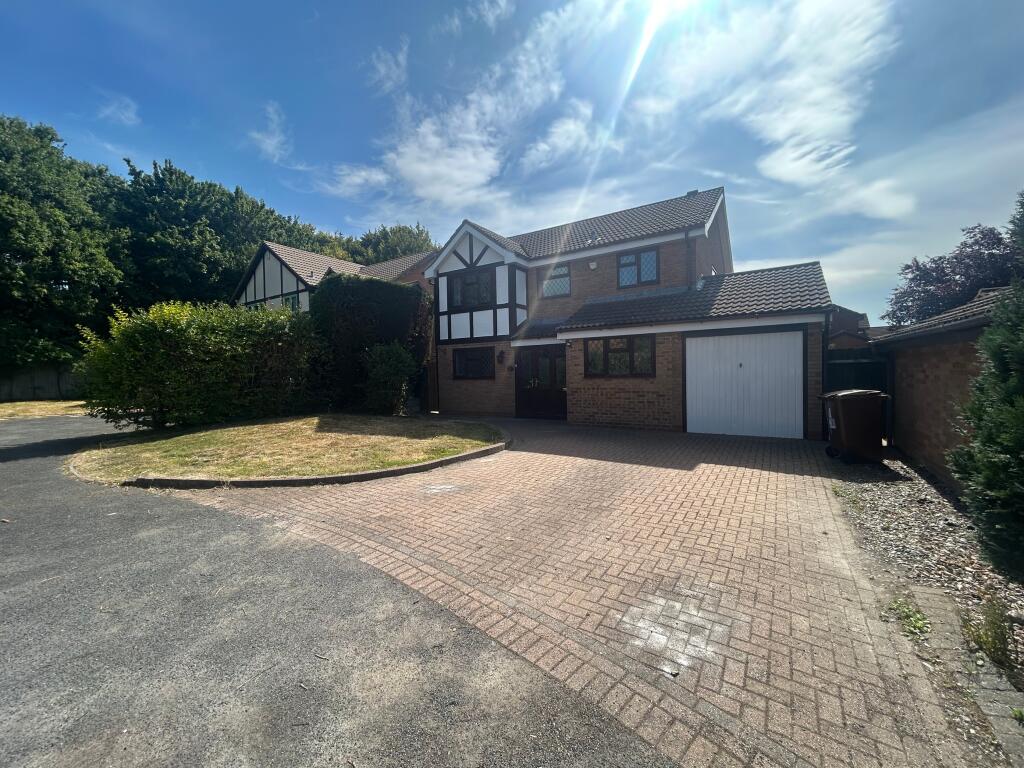 5 bed Detached for rent in Stretton. From Nicholas Humphreys - Burton-on-Trent