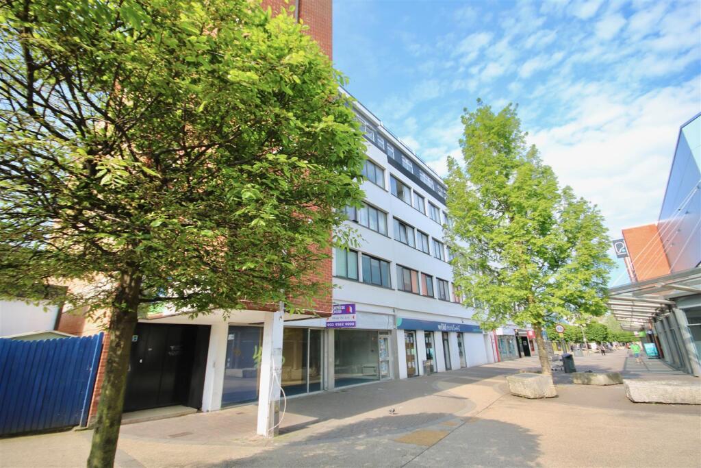 2 bed 1st Floor Flat for rent in Portsmouth. From Bernards Estate and Lettings Agents - Portsmouth Office 2 bed 1st Floor Flat for rent in Portsmouth. From Bernards Estate and Lettings Agents - Portsmouth Office