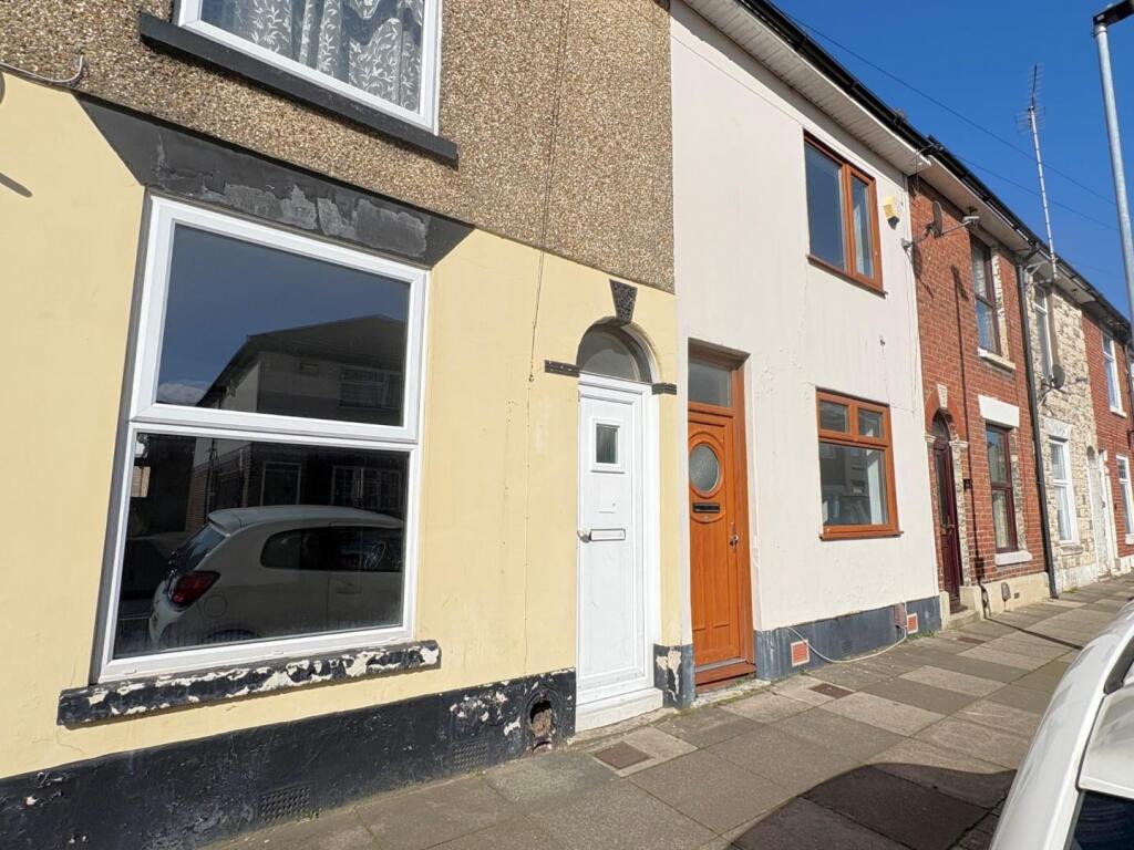 3 bed Detached for rent in Portsmouth. From Bernards Estate and Lettings Agents - Portsmouth Office