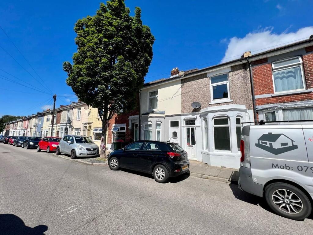2 bed Mid Terraced House for rent in Portsmouth. From Bernards Estate and Lettings Agents - Portsmouth Office