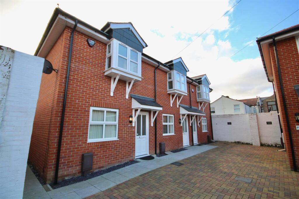 3 bed Detached for rent in Portsmouth. From Bernards Estate and Lettings Agents - Portsmouth Office