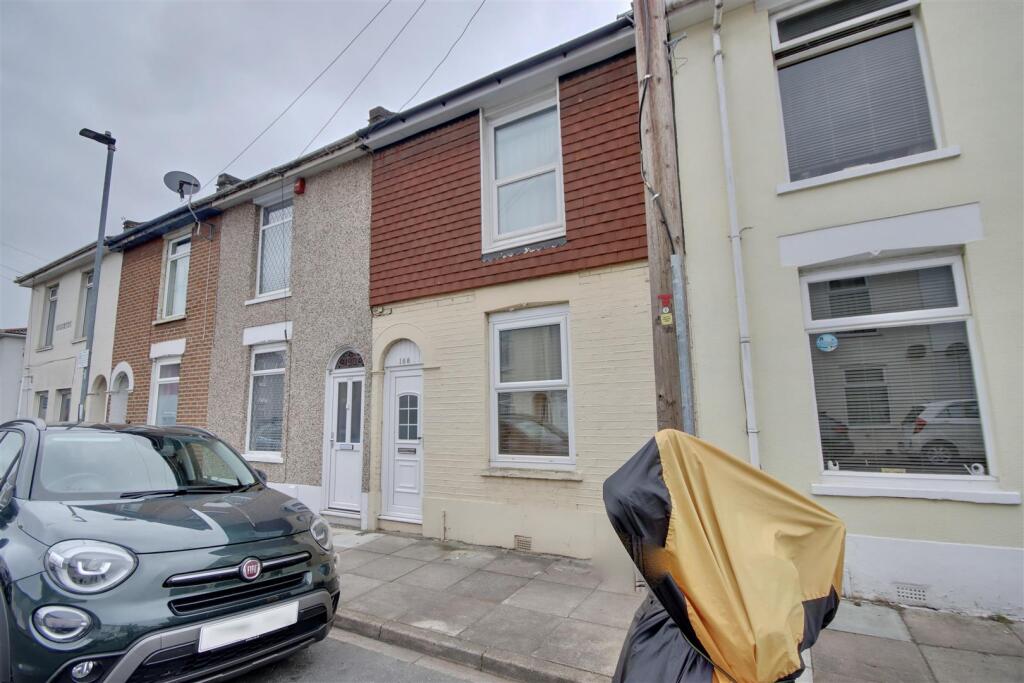 2 bed Mid Terraced House for rent in Portsmouth. From Bernards Estate and Lettings Agents - Portsmouth Office