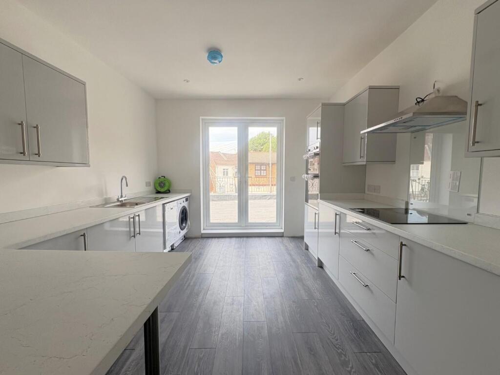 3 bed Detached for rent in Portsmouth. From Bernards Estate and Lettings Agents - Portsmouth Office 3 bed Detached for rent in Portsmouth. From Bernards Estate and Lettings Agents - Portsmouth Office