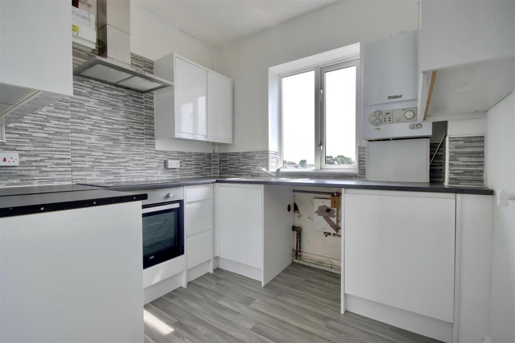3 bed 1st Floor Flat for rent in Portsmouth. From Bernards Estate and Lettings Agents - Portsmouth Office 3 bed 1st Floor Flat for rent in Portsmouth. From Bernards Estate and Lettings Agents - Portsmouth Office