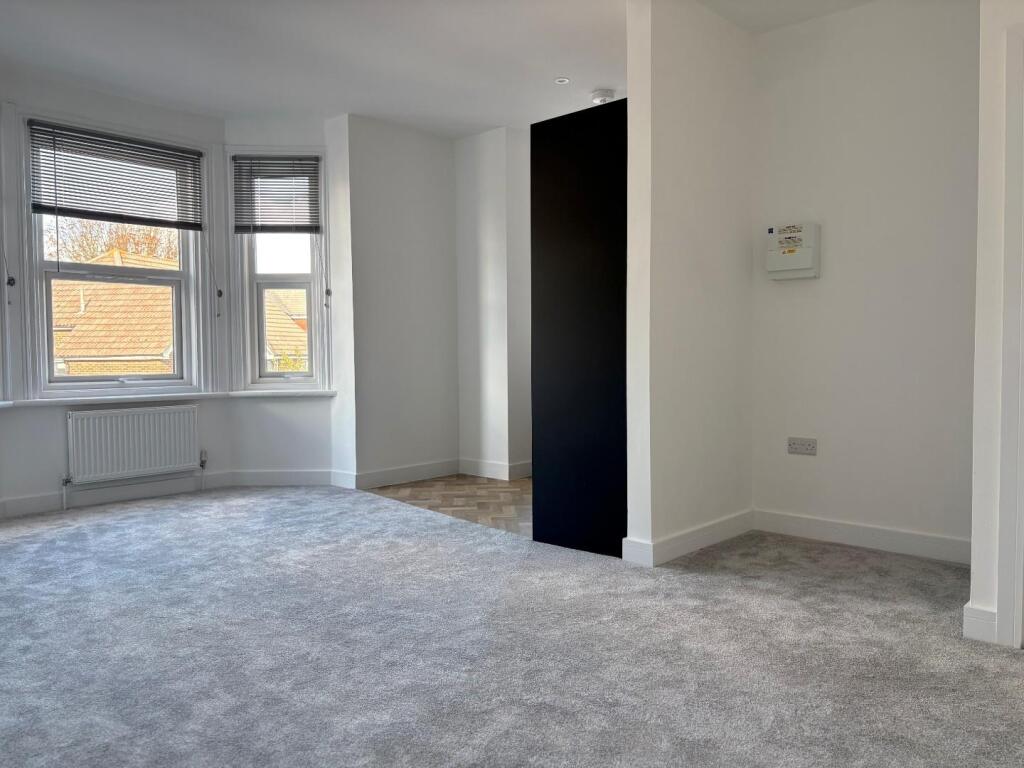 2 bed 1st Floor Flat for rent in Portsmouth. From Bernards Estate and Lettings Agents - Portsmouth Office
