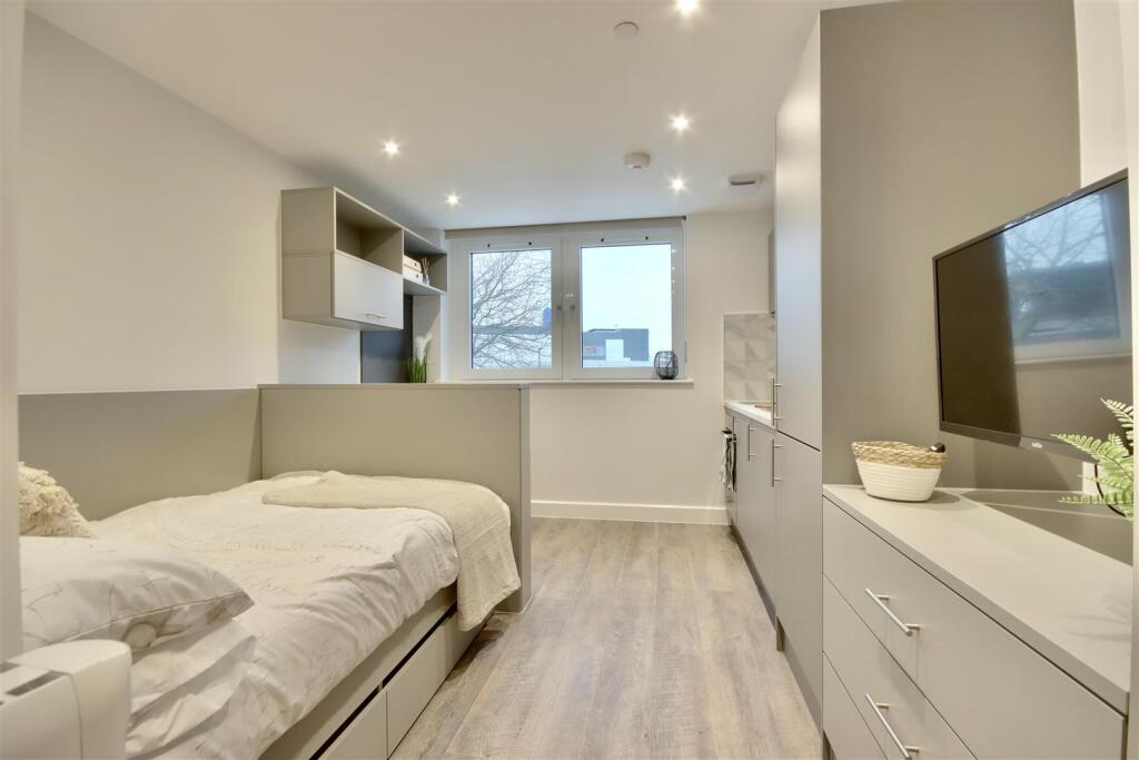0 bed Studio for rent in Portsmouth. From Bernards Estate and Lettings Agents - Land & New Homes