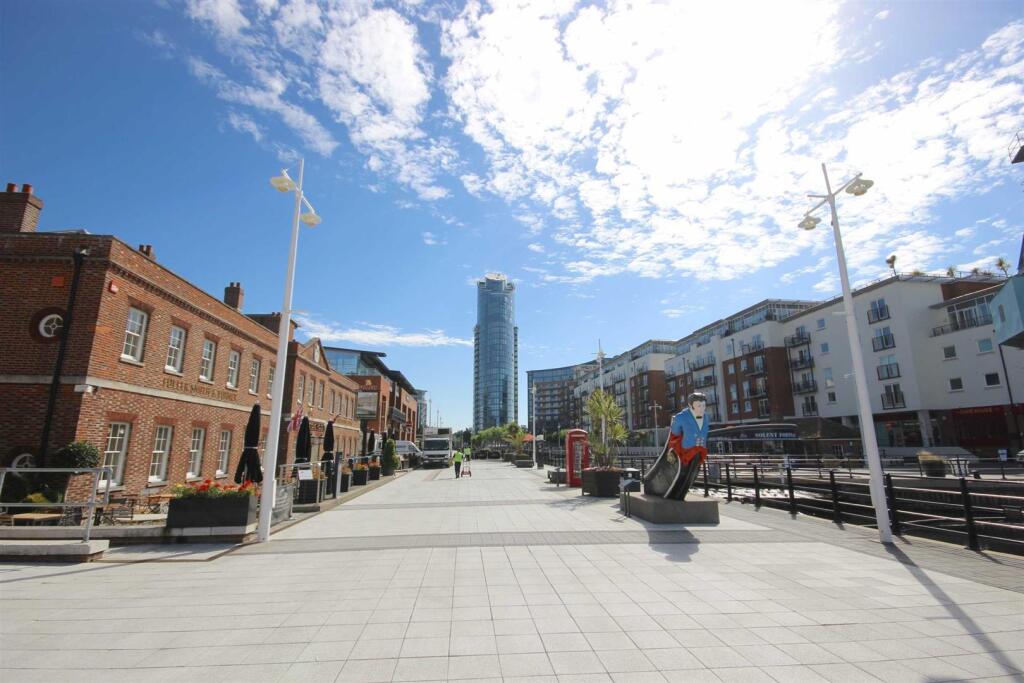 2 bed 1st Floor Flat for rent in Portsmouth. From Bernards Estate and Lettings Agents - Land & New Homes 2 bed 1st Floor Flat for rent in Portsmouth. From Bernards Estate and Lettings Agents - Land & New Homes