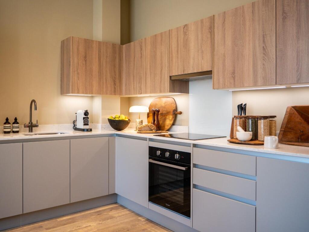 2 bed 1st Floor Flat for rent in . From Bernards Estate and Lettings Agents - Land & New Homes 2 bed 1st Floor Flat for rent in . From Bernards Estate and Lettings Agents - Land & New Homes