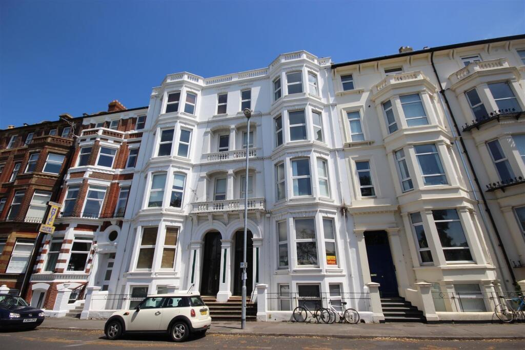 1 bed 1st Floor Flat for rent in Portsmouth. From Bernards Estate and Lettings Agents - Land & New Homes