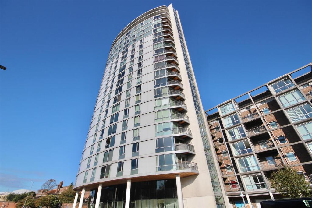 1 bed 1st Floor Flat for rent in Portsmouth. From Bernards Estate and Lettings Agents - Land & New Homes 1 bed 1st Floor Flat for rent in Portsmouth. From Bernards Estate and Lettings Agents - Land & New Homes