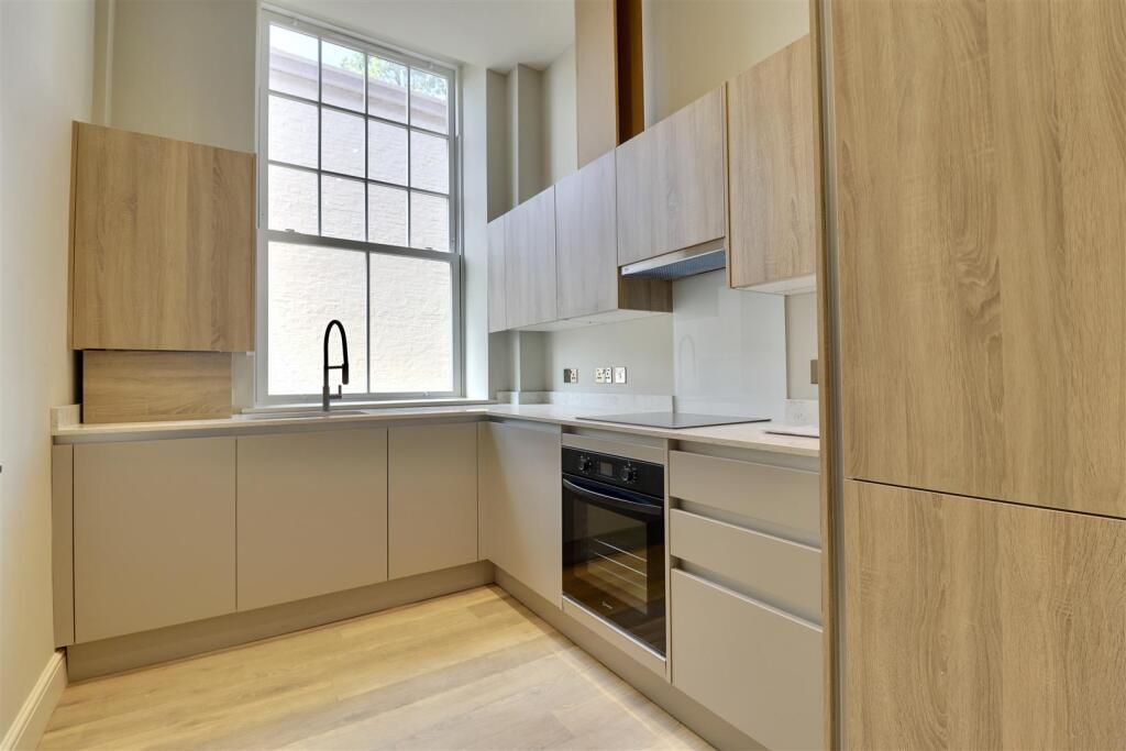 2 bed 1st Floor Flat for rent in . From Bernards Estate and Lettings Agents - Land & New Homes 2 bed 1st Floor Flat for rent in . From Bernards Estate and Lettings Agents - Land & New Homes