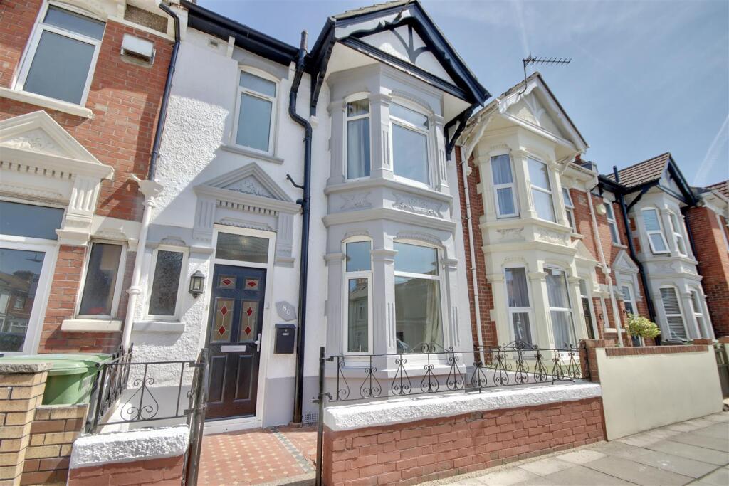 3 bed Mid Terraced House for rent in Portsmouth. From Bernards Estate and Lettings Agents - Land & New Homes 3 bed Mid Terraced House for rent in Portsmouth. From Bernards Estate and Lettings Agents - Land & New Homes