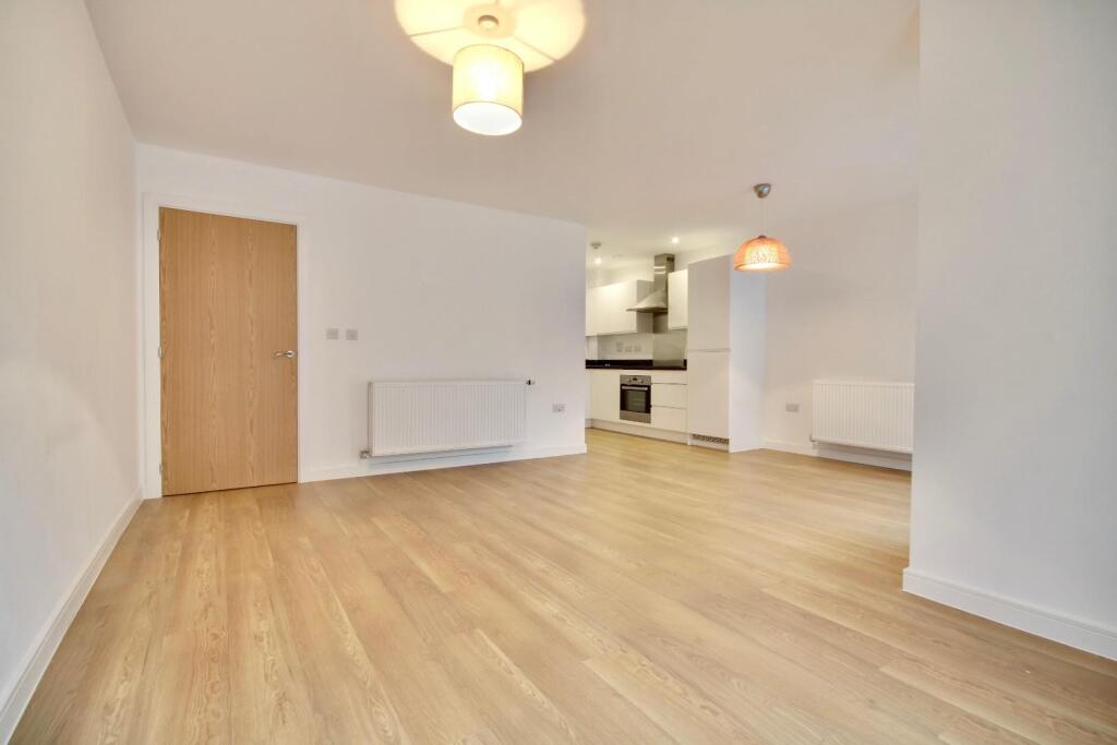 2 bed 1st Floor Flat for rent in Portsmouth. From Bernards Estate and Lettings Agents - Land & New Homes