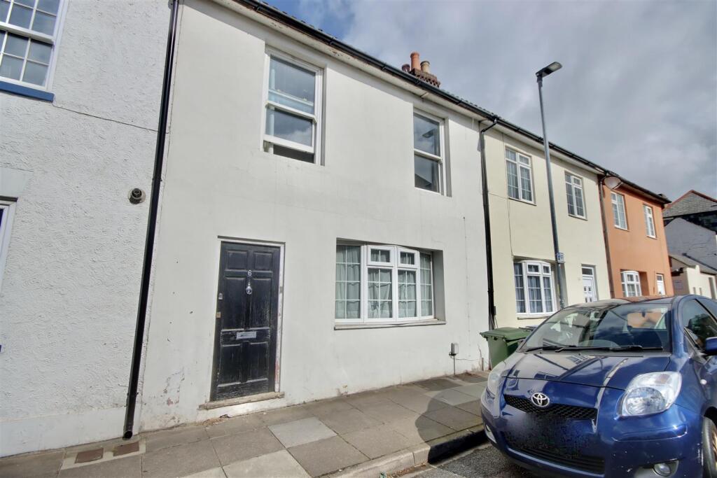 3 bed Mid Terraced House for rent in Portsmouth. From Bernards Estate and Lettings Agents - Land & New Homes 3 bed Mid Terraced House for rent in Portsmouth. From Bernards Estate and Lettings Agents - Land & New Homes