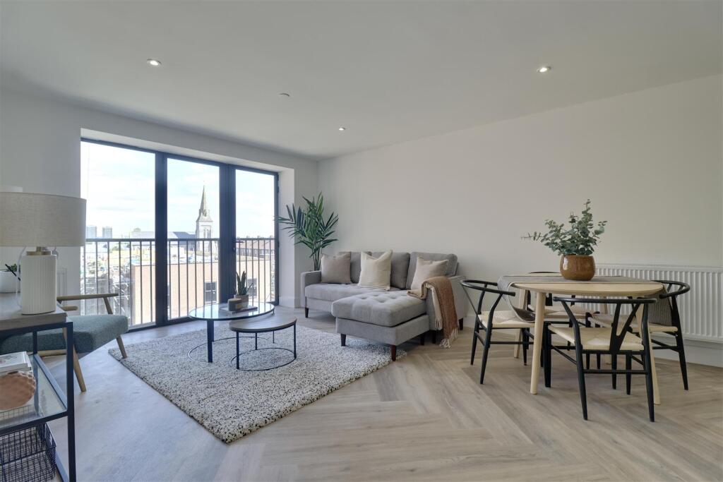 1 bed 1st Floor Flat for rent in Portsmouth. From Bernards Estate and Lettings Agents - Land & New Homes