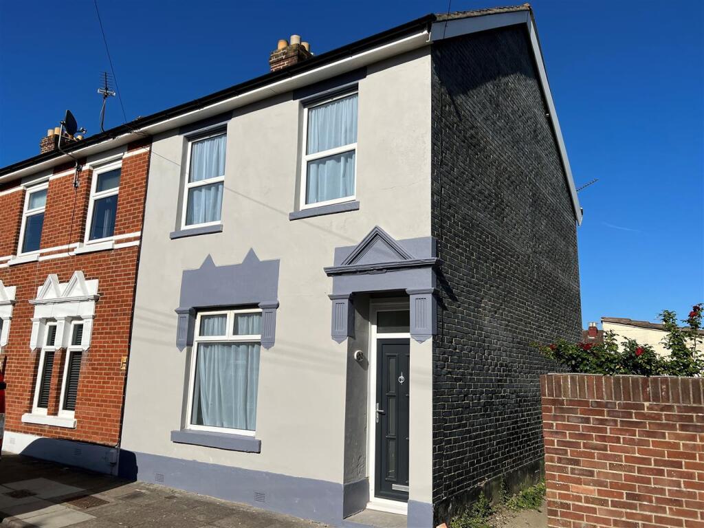 3 bed Detached for rent in Southwick. From Bernards Estate and Lettings Agents - Land & New Homes