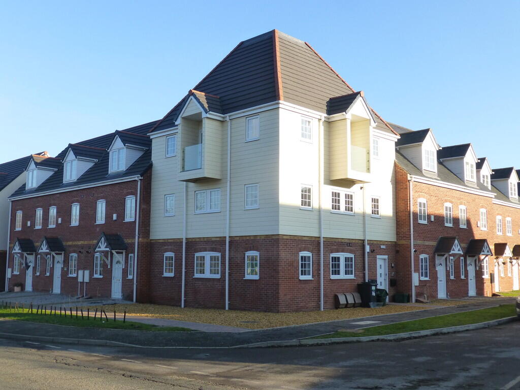 2 bed 1st Floor Flat for rent in Kirk Sandall. From Portfield - Garrard & Wright - Tickhill