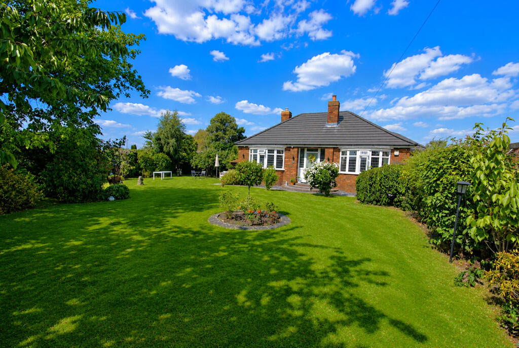 3 bed Detached bungalow for rent in Westwoodside. From Portfield - Garrard & Wright - Tickhill