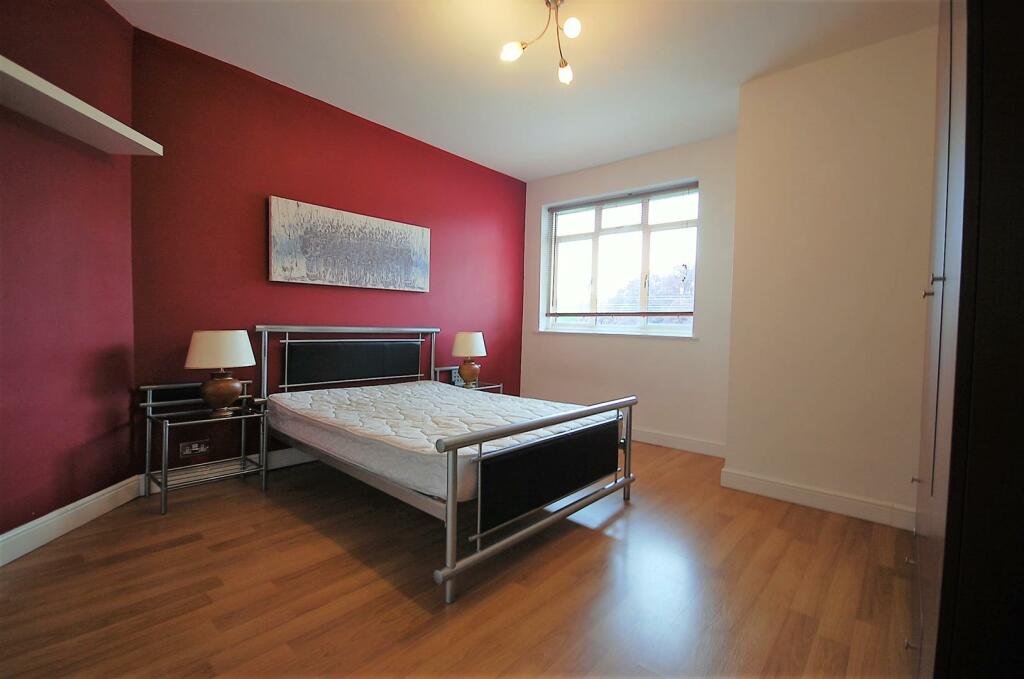 2 bed Flat for rent in Ruislip. From The Gibson Honey Partnership