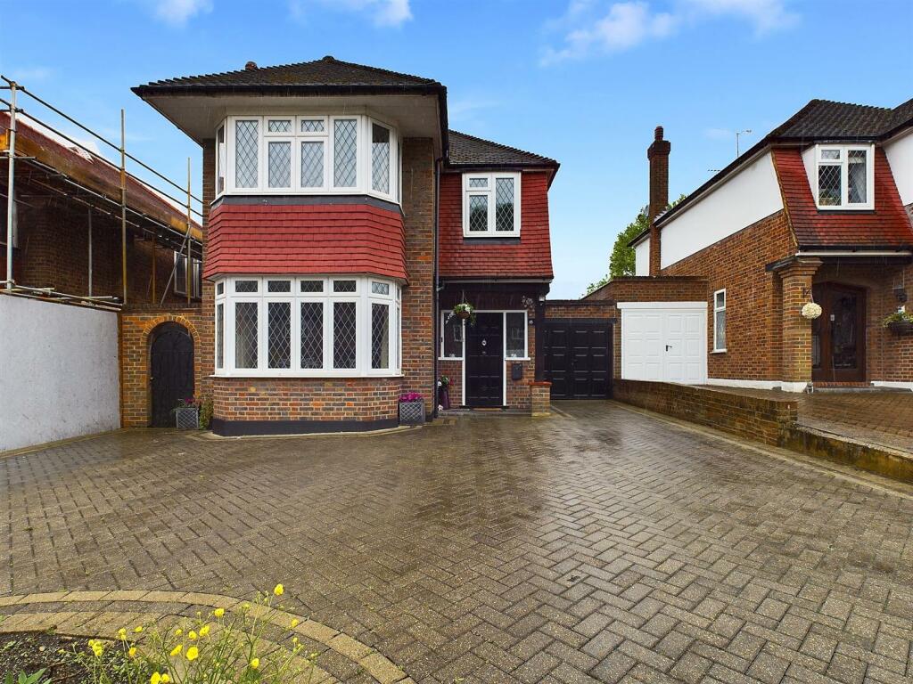 3 bed Detached House for rent in Pinner. From The Gibson Honey Partnership