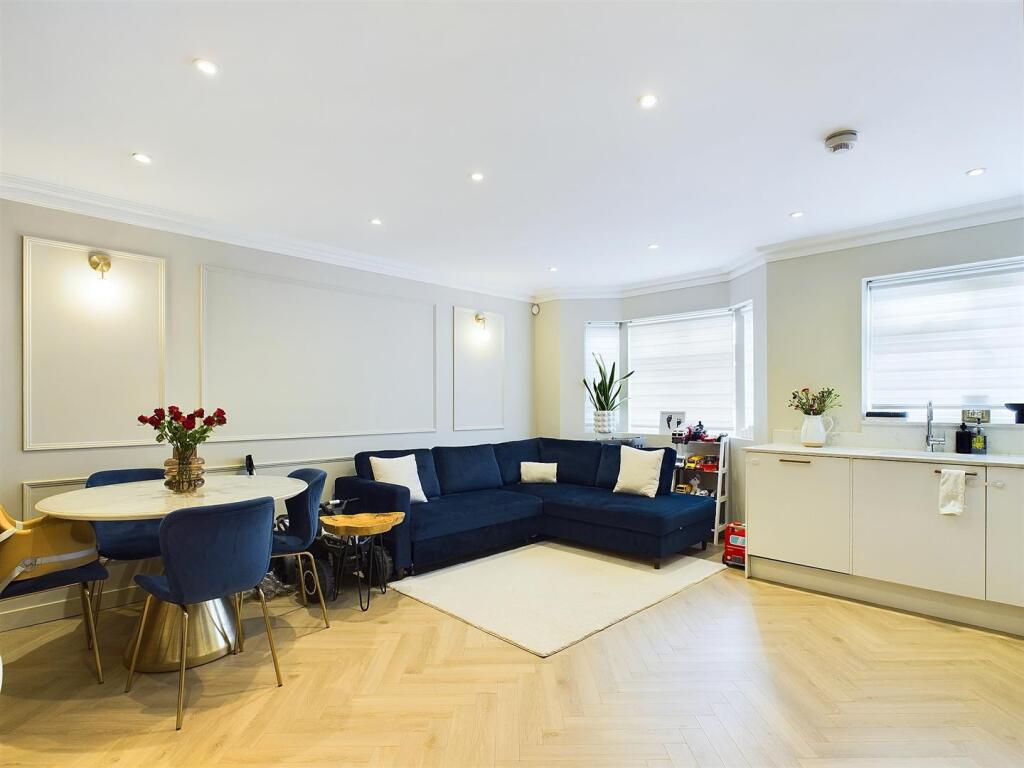 3 bed Semi Detached for rent in Ruislip. From The Gibson Honey Partnership