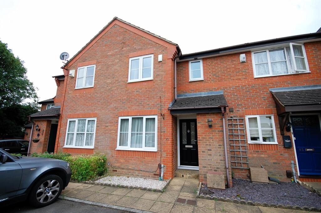 2 bed Mid Terraced House for rent in Ruislip. From The Gibson Honey Partnership