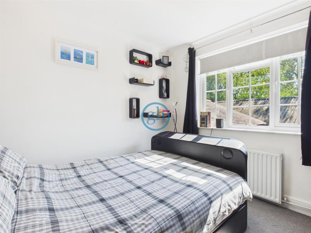 1 bed Apartment for rent in Pinner. From The Gibson Honey Partnership