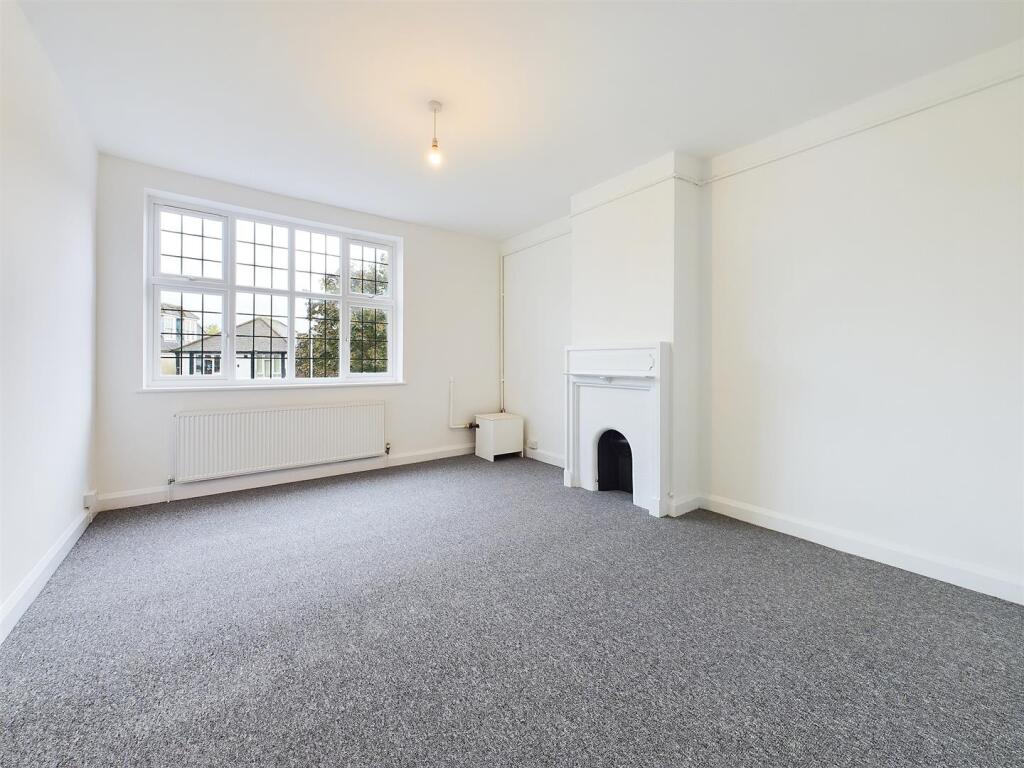 1 bed 1st Floor Flat for rent in Ruislip. From The Gibson Honey Partnership 1 bed 1st Floor Flat for rent in Ruislip. From The Gibson Honey Partnership