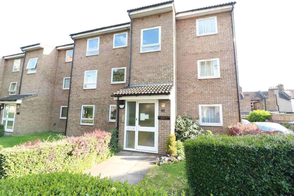 2 bed Flat for rent in Penge. From Property World