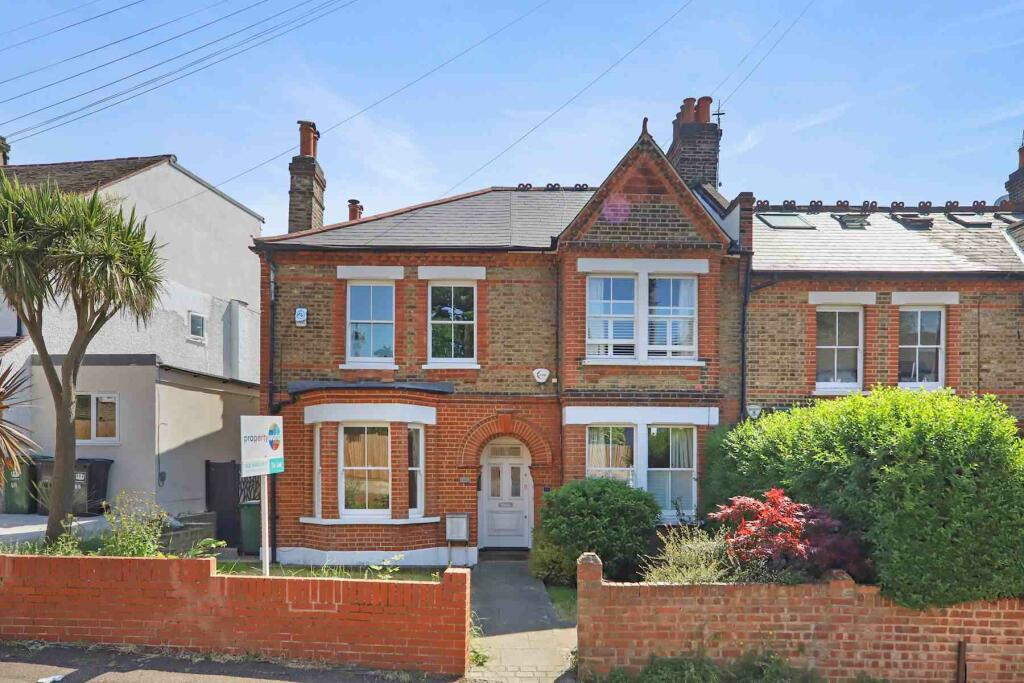 2 bed Detached House for rent in Penge. From Property World