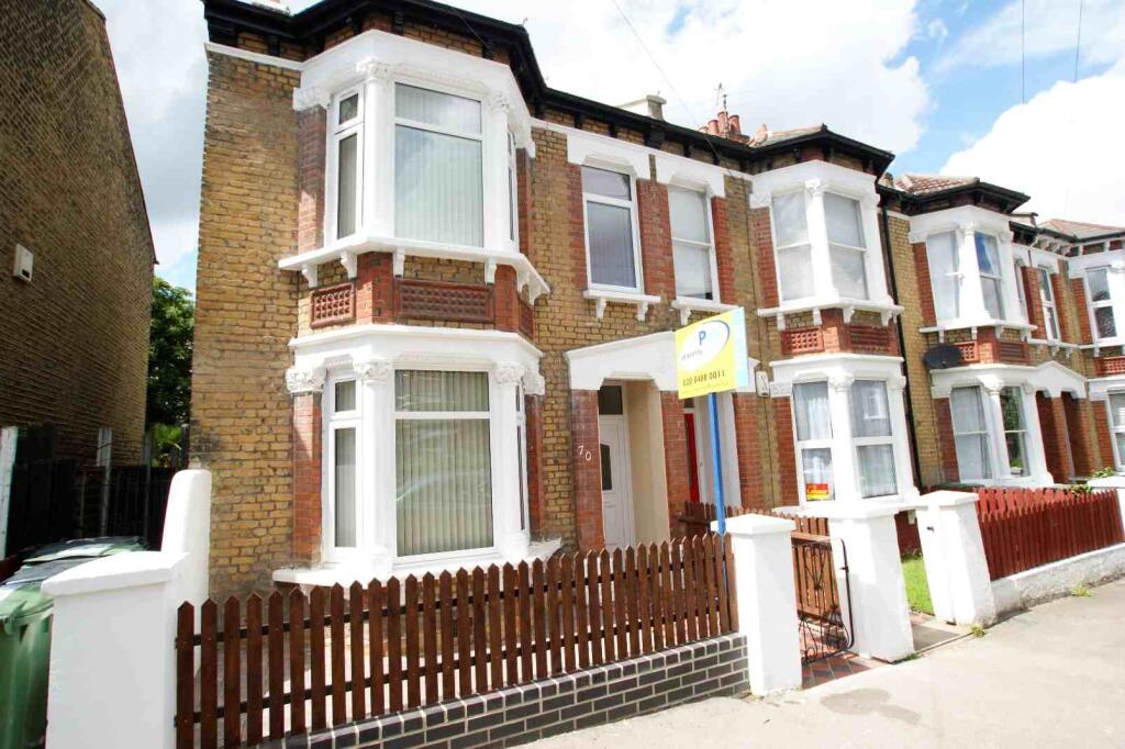 4 bed Semi Detached for rent in Penge. From Property World - Sydenham - Sales 4 bed Semi Detached for rent in Penge. From Property World - Sydenham - Sales
