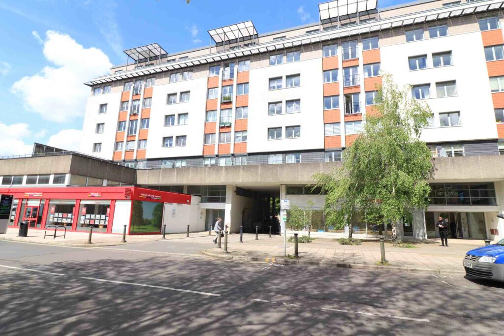 1 bed 1st Floor Flat for rent in Beckenham. From Property World - Sydenham - Sales