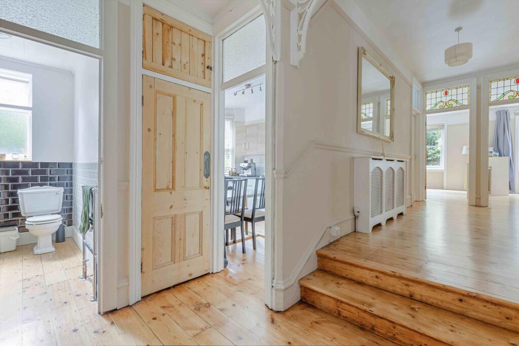 3 bed 1st Floor Flat for rent in Catford. From Property World - Sydenham - Sales 3 bed 1st Floor Flat for rent in Catford. From Property World - Sydenham - Sales