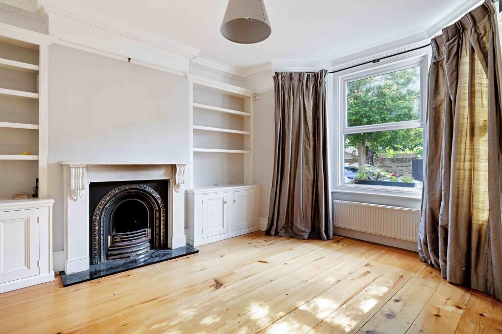 4 bed Detached for rent in Penge. From Property World - Sydenham - Sales