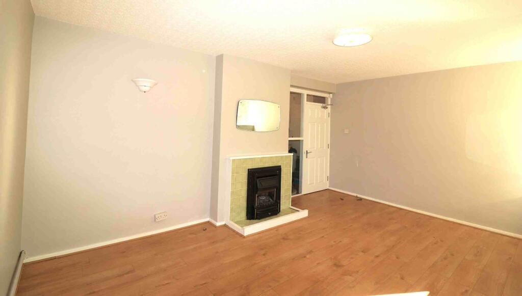 4 bed House (unspecified) for rent in Lewisham. From Property World - Sydenham - Sales