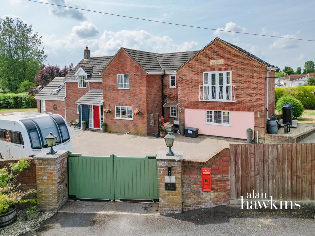 4 bed Detached for rent in Bradenstoke. From Alan Hawkins - Wootton Bassett 4 bed Detached for rent in Bradenstoke. From Alan Hawkins - Wootton Bassett