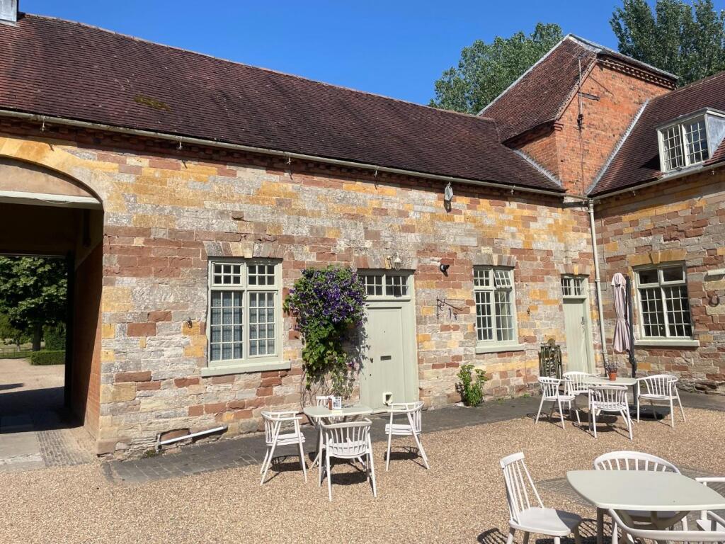 1 bed 1st Floor Flat for rent in Coughton. From Peter Clarke & Co - Stratford-Upon-Avon