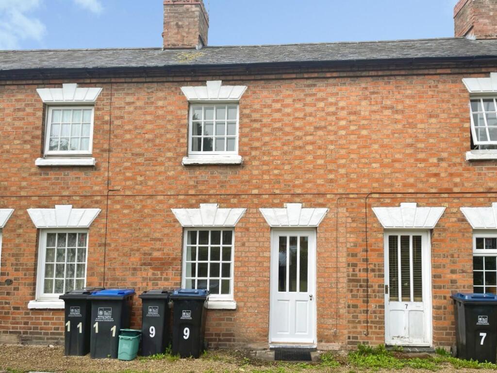 2 bed Detached for rent in Stratford-upon-Avon. From Peter Clarke & Co - Stratford-Upon-Avon 2 bed Detached for rent in Stratford-upon-Avon. From Peter Clarke & Co - Stratford-Upon-Avon
