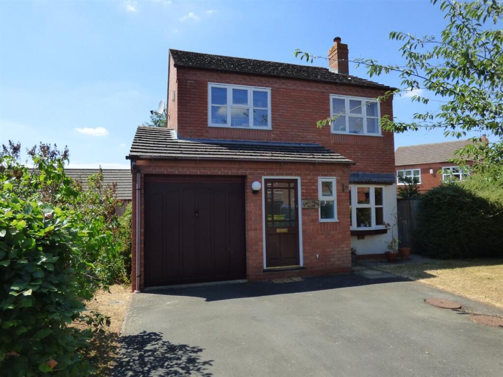 4 bed Detached for rent in Wellesbourne. From Peter Clarke & Co - Wellesbourne