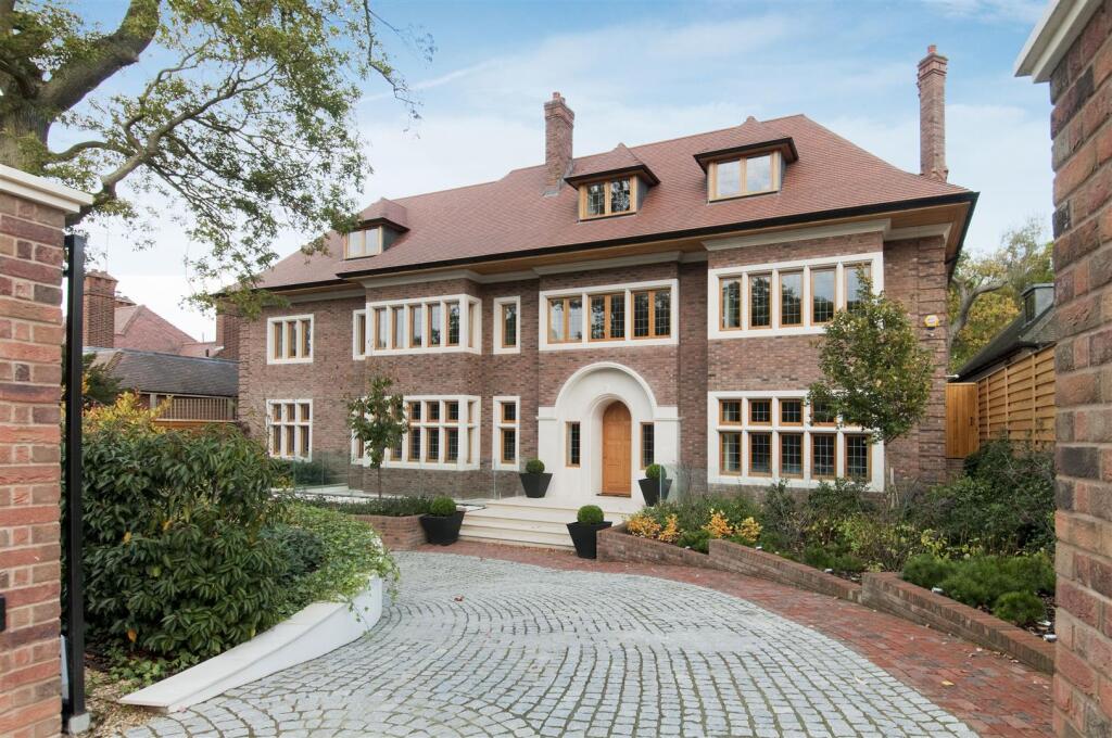 9 bed Detached for rent in Hampstead. From Glentree Estates Ltd - London