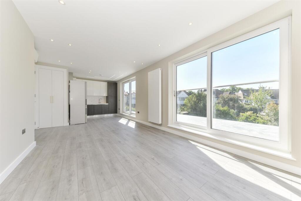 2 bed Apartment for rent in Hendon. From Glentree Estates Ltd - London