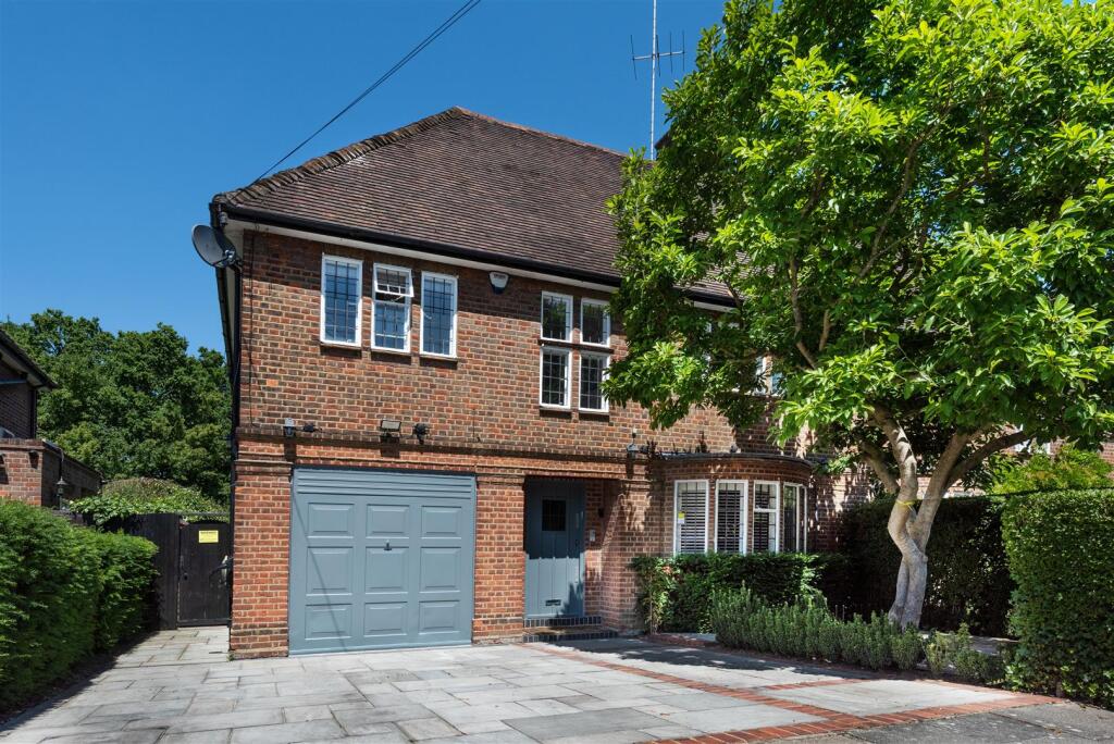 5 bed Semi Detached for rent in Finchley. From Glentree Estates Ltd - London