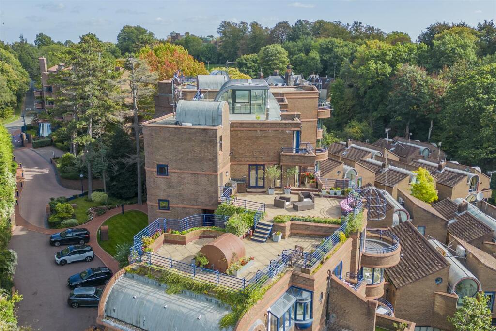 3 bed Penthouse for rent in Hampstead. From Glentree Estates Ltd - London 3 bed Penthouse for rent in Hampstead. From Glentree Estates Ltd - London