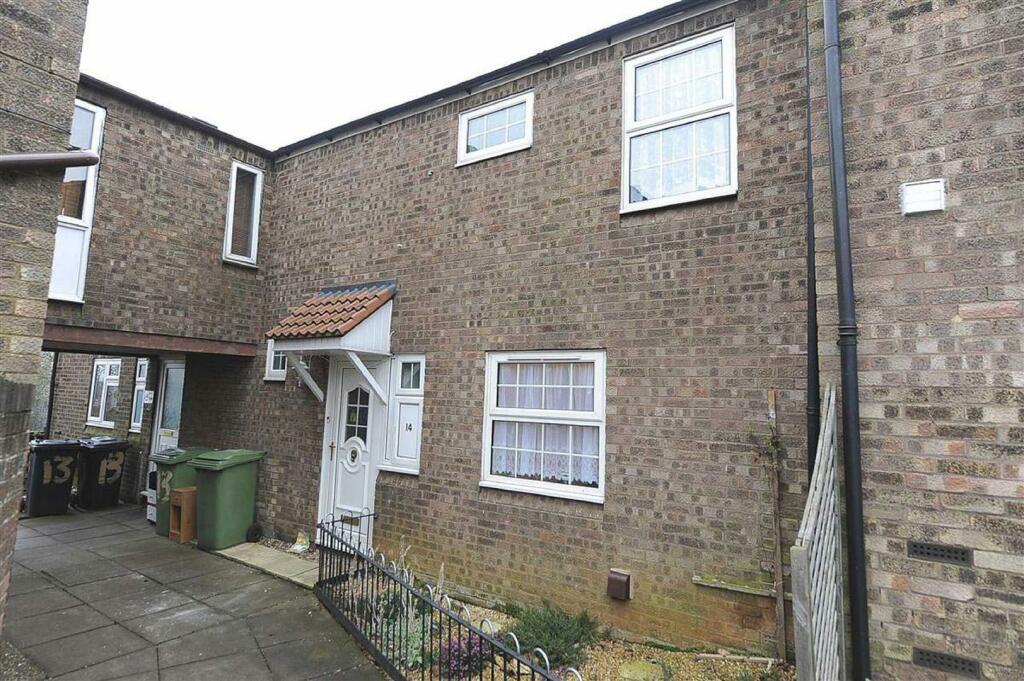 3 bed Mid Terraced House for rent in Wellingborough. From Hawksbys - Wellingborough