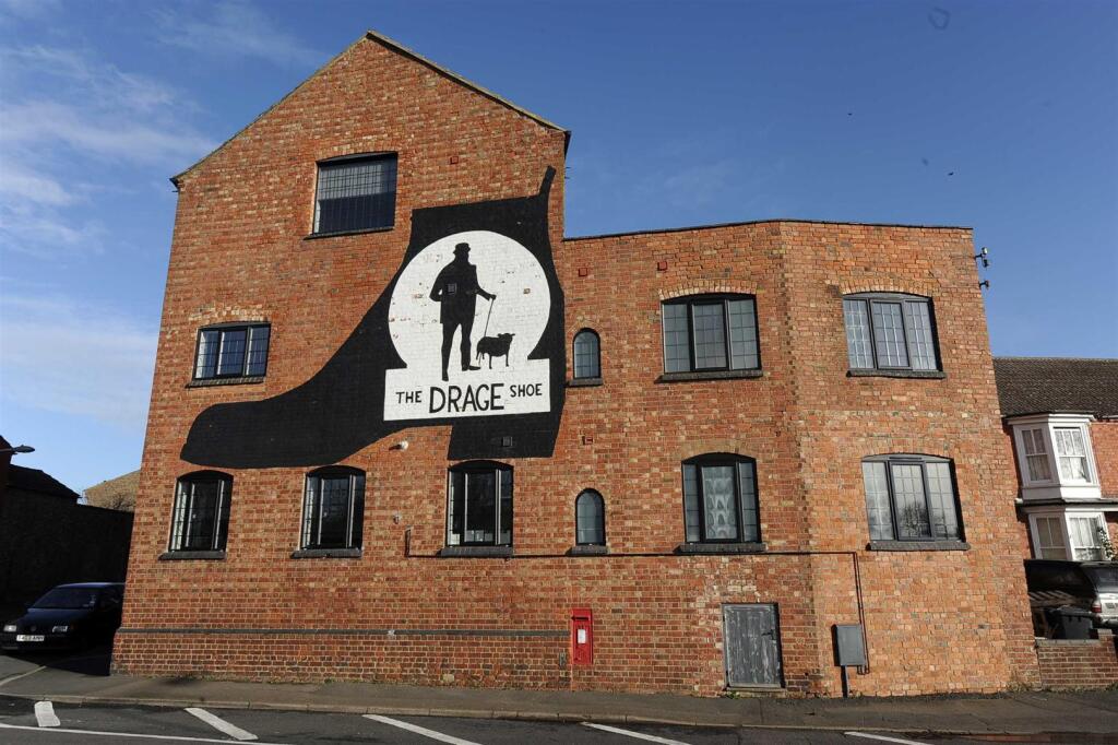 2 bed 1st Floor Flat for rent in Bozeat. From Hawksbys - Wellingborough