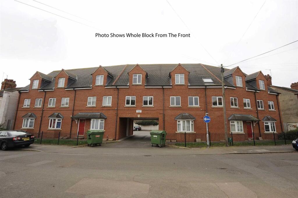 1 bed 1st Floor Flat for rent in Wellingborough. From Hawksbys - Wellingborough